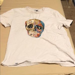 Urban style embroidered skull tee